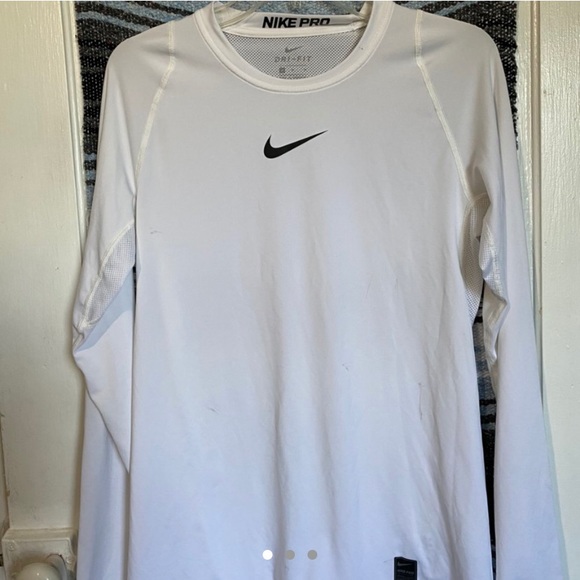 White under armor body Nike - Picture 1 of 3